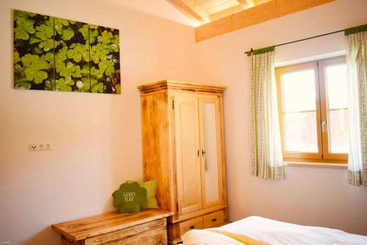 Schlafzimmer Schrank, Blick aus Fenster